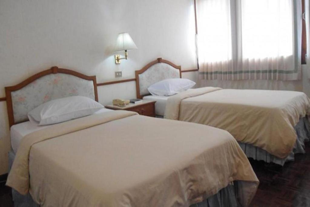 Ubon Hotel Ubon Ratchathani Dış mekan fotoğraf