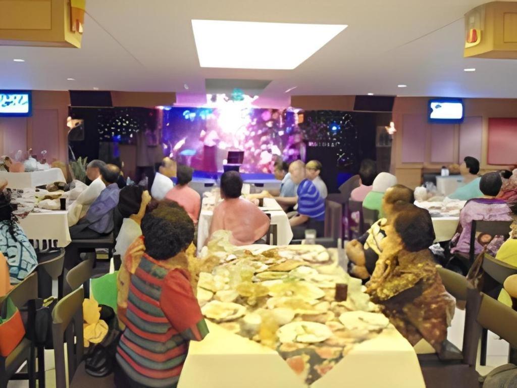 Ubon Hotel Ubon Ratchathani Dış mekan fotoğraf