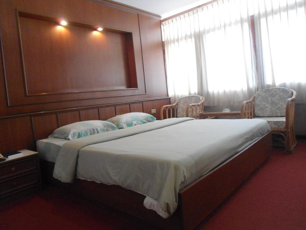 Ubon Hotel Ubon Ratchathani Dış mekan fotoğraf