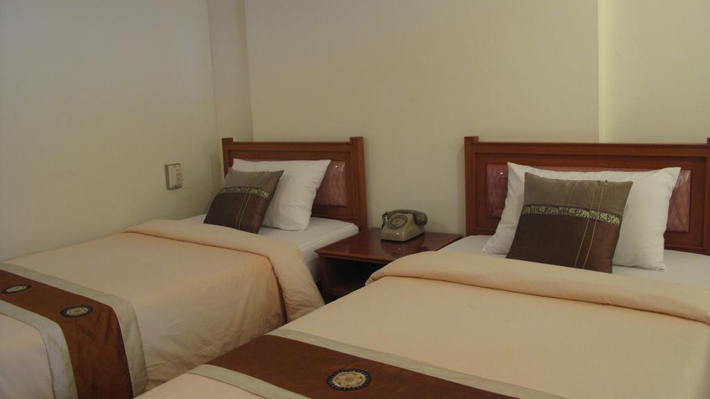 Ubon Hotel Ubon Ratchathani Dış mekan fotoğraf