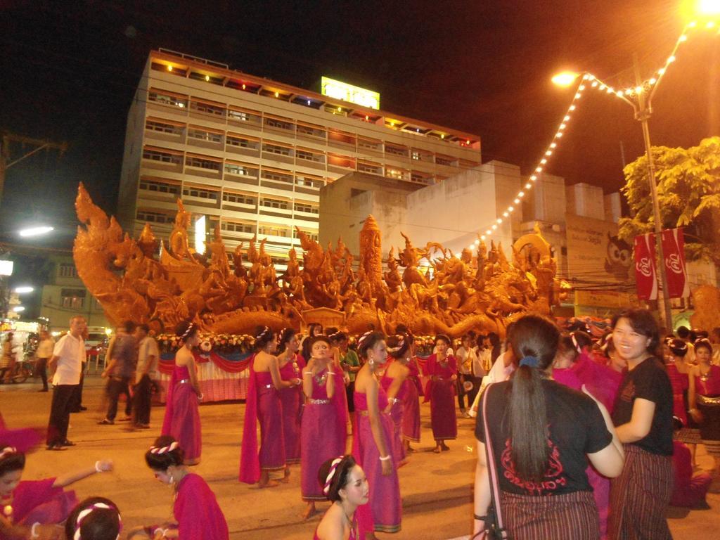 Ubon Hotel Ubon Ratchathani Dış mekan fotoğraf