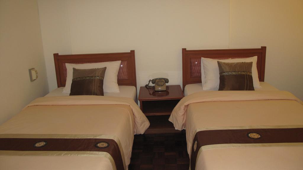 Ubon Hotel Ubon Ratchathani Dış mekan fotoğraf